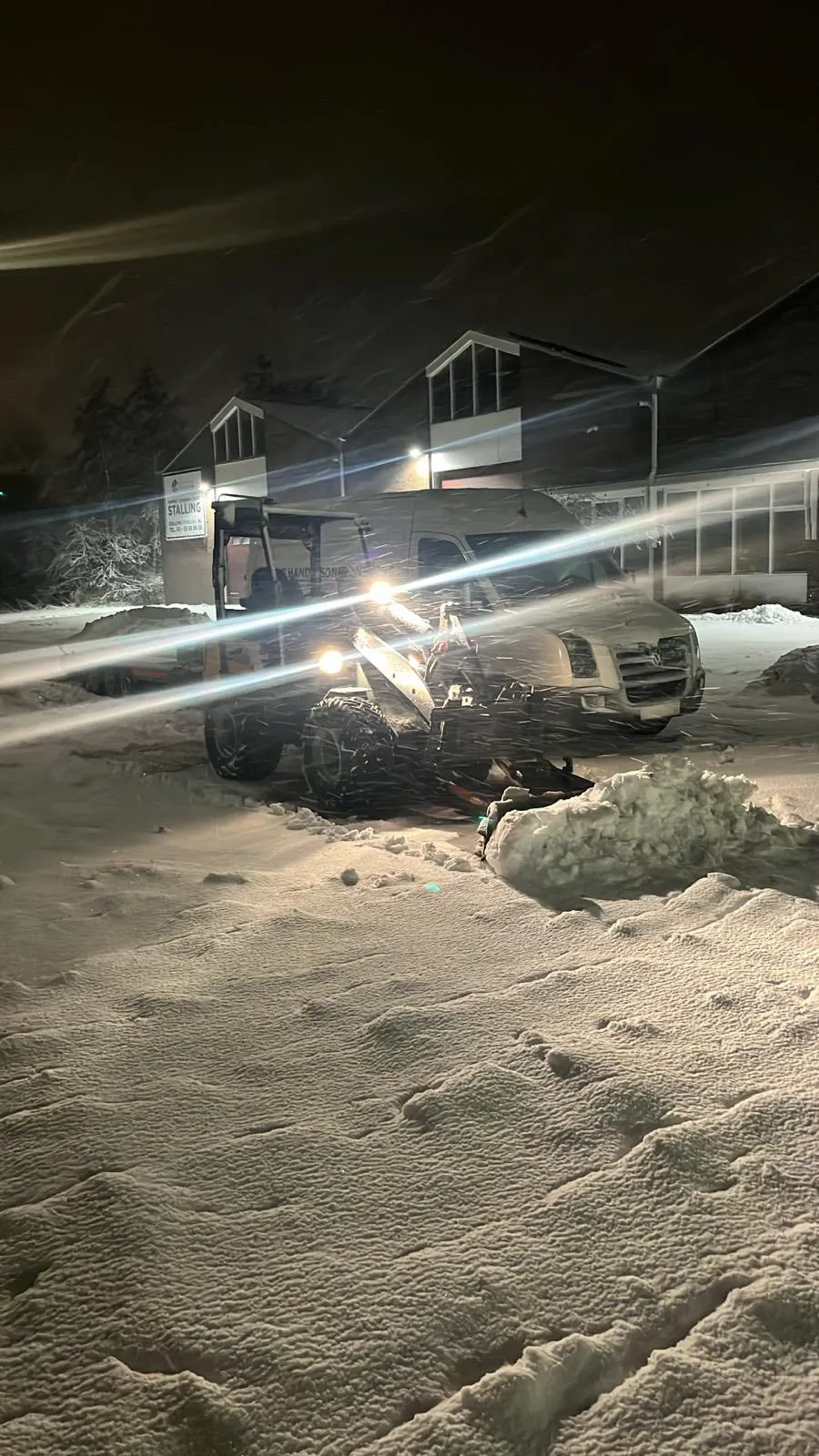 Sneeuwruimen en zoutstrooien — foto 3